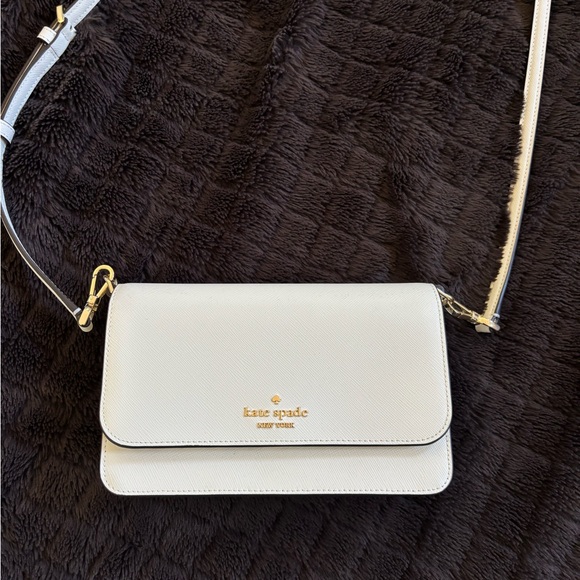 Kate Spade Purse - Picture 1 of 3